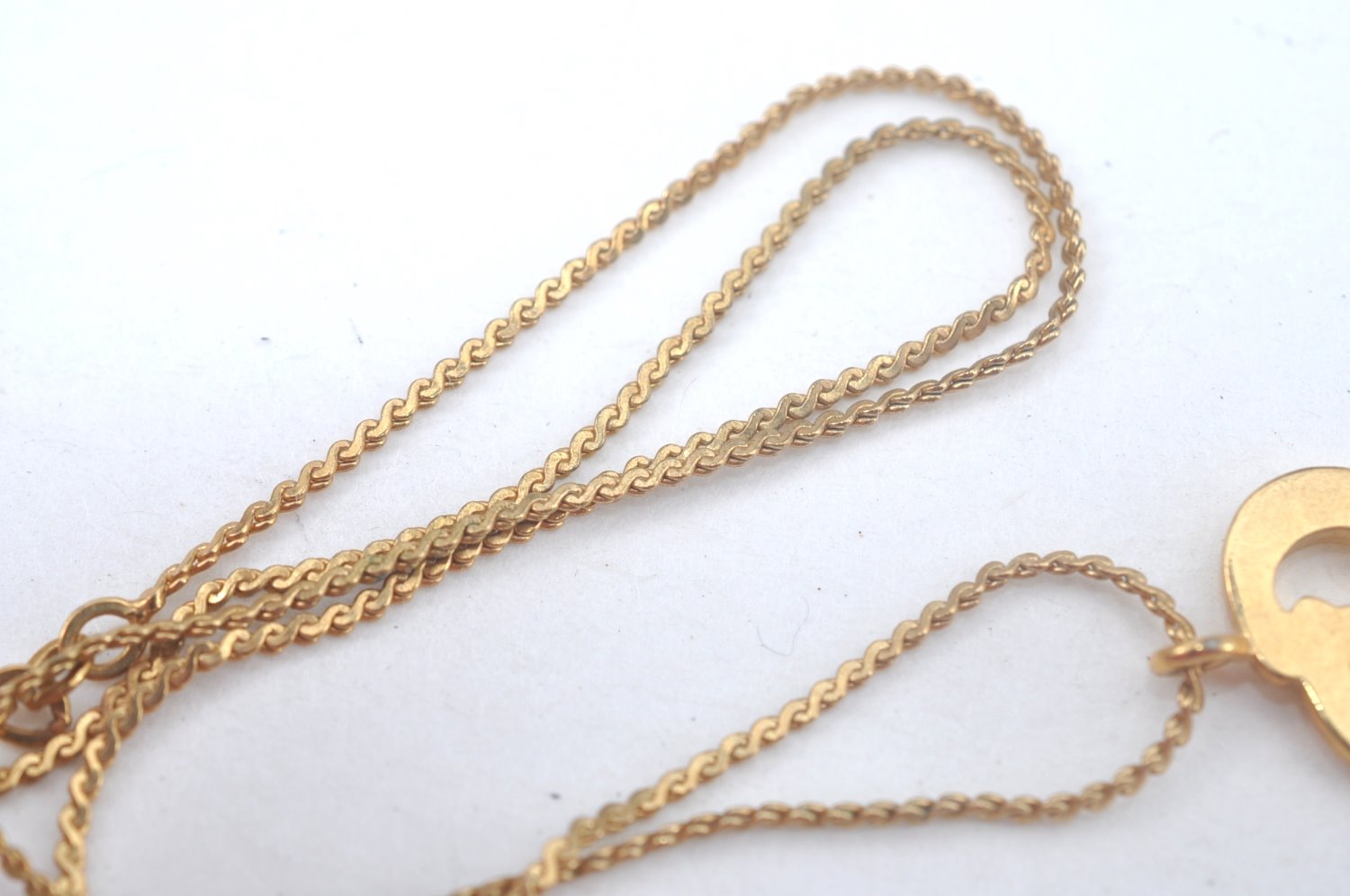 Authentic Christian Dior Gold Tone Chain Pendant Necklace Rhinestone CD K9972