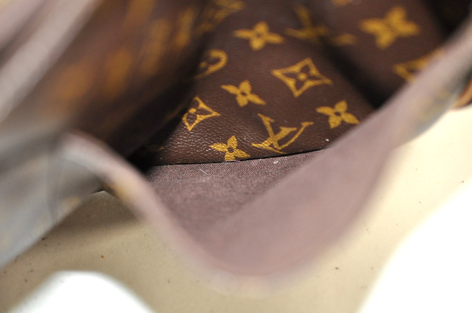 Authentic Louis Vuitton Monogram Menilmontant MM M40473 Shoulder Cross Bag K9974