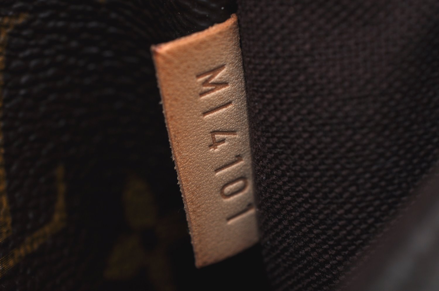 Authentic Louis Vuitton Monogram Menilmontant MM M40473 Shoulder Cross Bag K9974