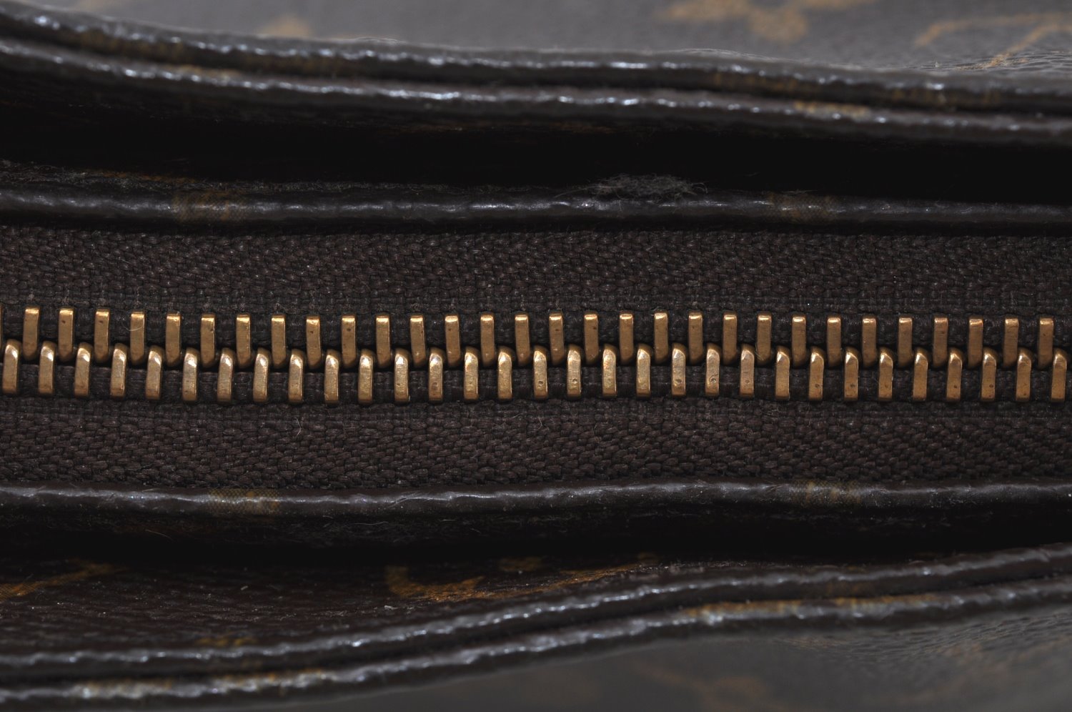 Authentic Louis Vuitton Monogram Looping GM Shoulder Bag M51145 LV K9977