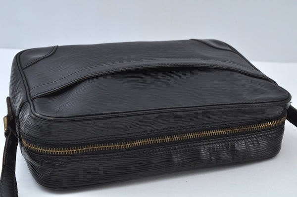 Auth Louis Vuitton Epi Trocadero 27 Shoulder Cross Bag Black M52302 LV K9978