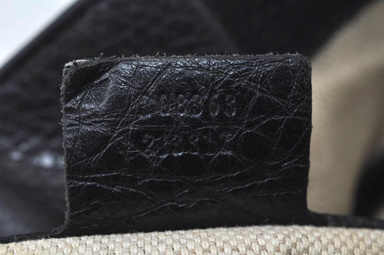 Authentic GUCCI SOHO Tassel Shoulder Bag GG Leather 308363 Black K9979