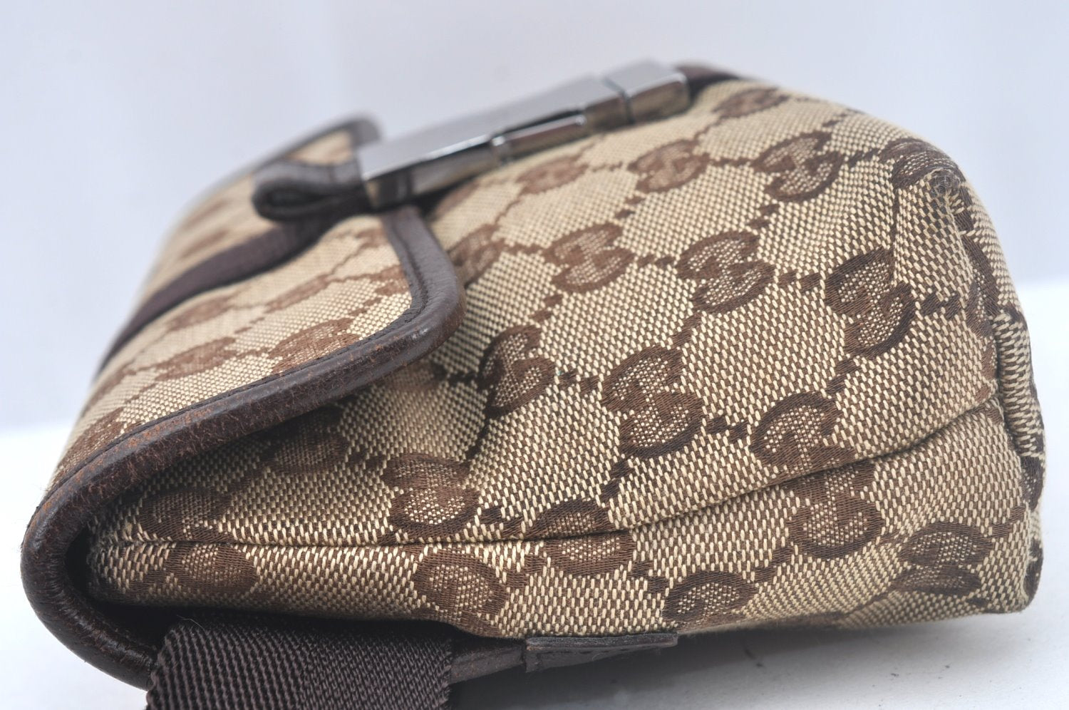 Authentic GUCCI Waist Body Bag GG Canvas Leather Brown K9982