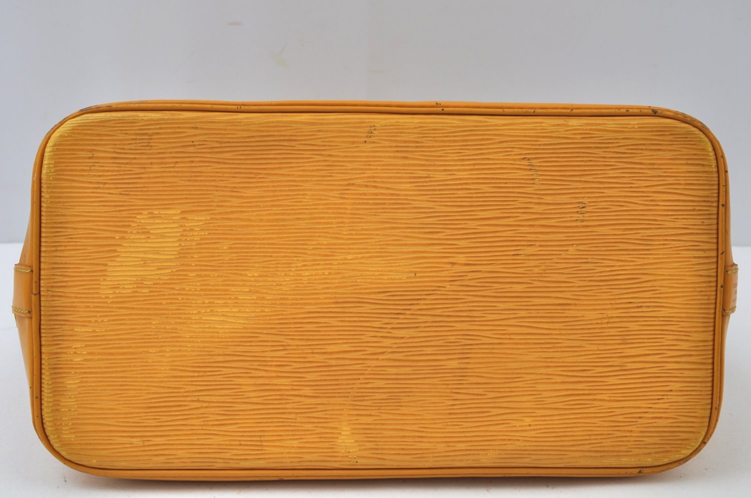 Authentic Louis Vuitton Epi Alma PM Hand Bag Yellow M52149 LV K9991