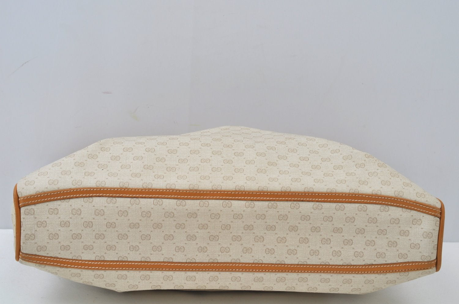 Authentic GUCCI Micro GG PVC Leather Clutch Hand Bag White L0001