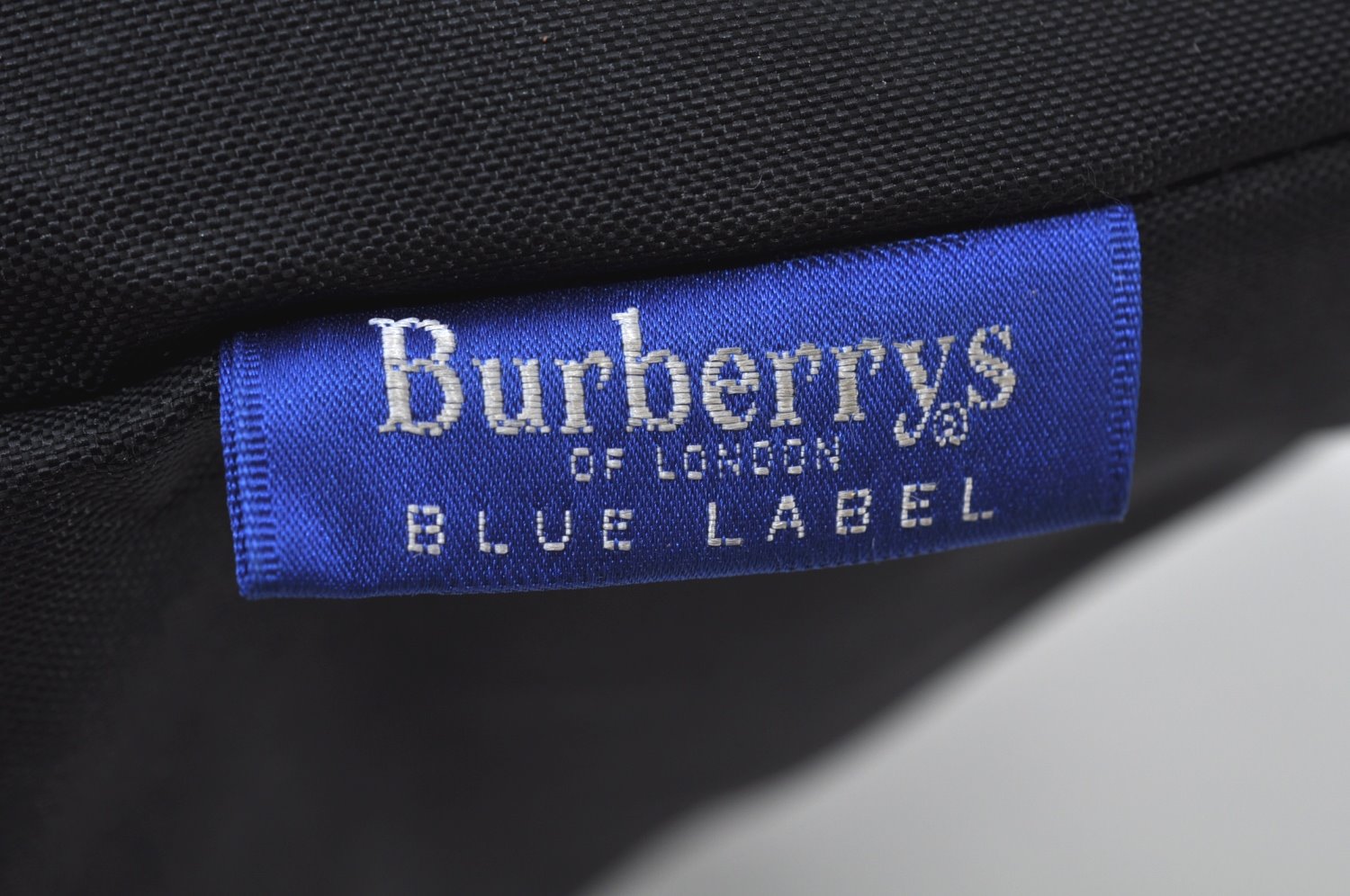 Authentic BURBERRY BLUE LABEL Check Shoulder Tote Bag Nylon Leather Black L0002