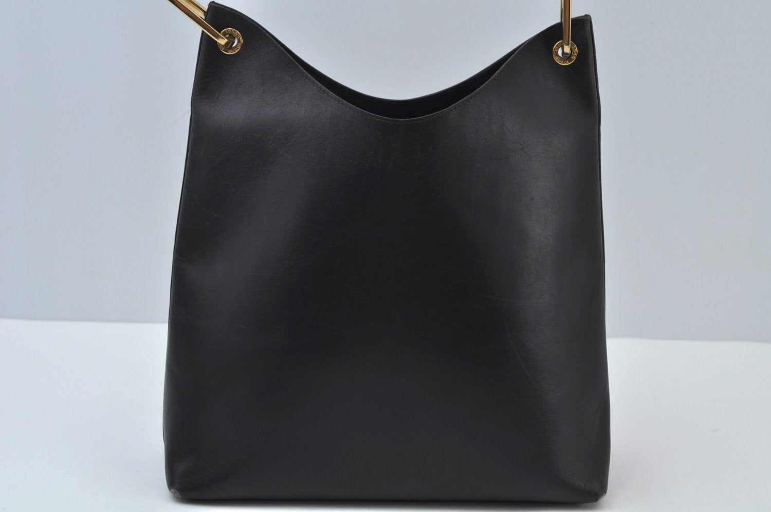Authentic GUCCI Bamboo Vintage Shoulder Bag Leather Black L0004