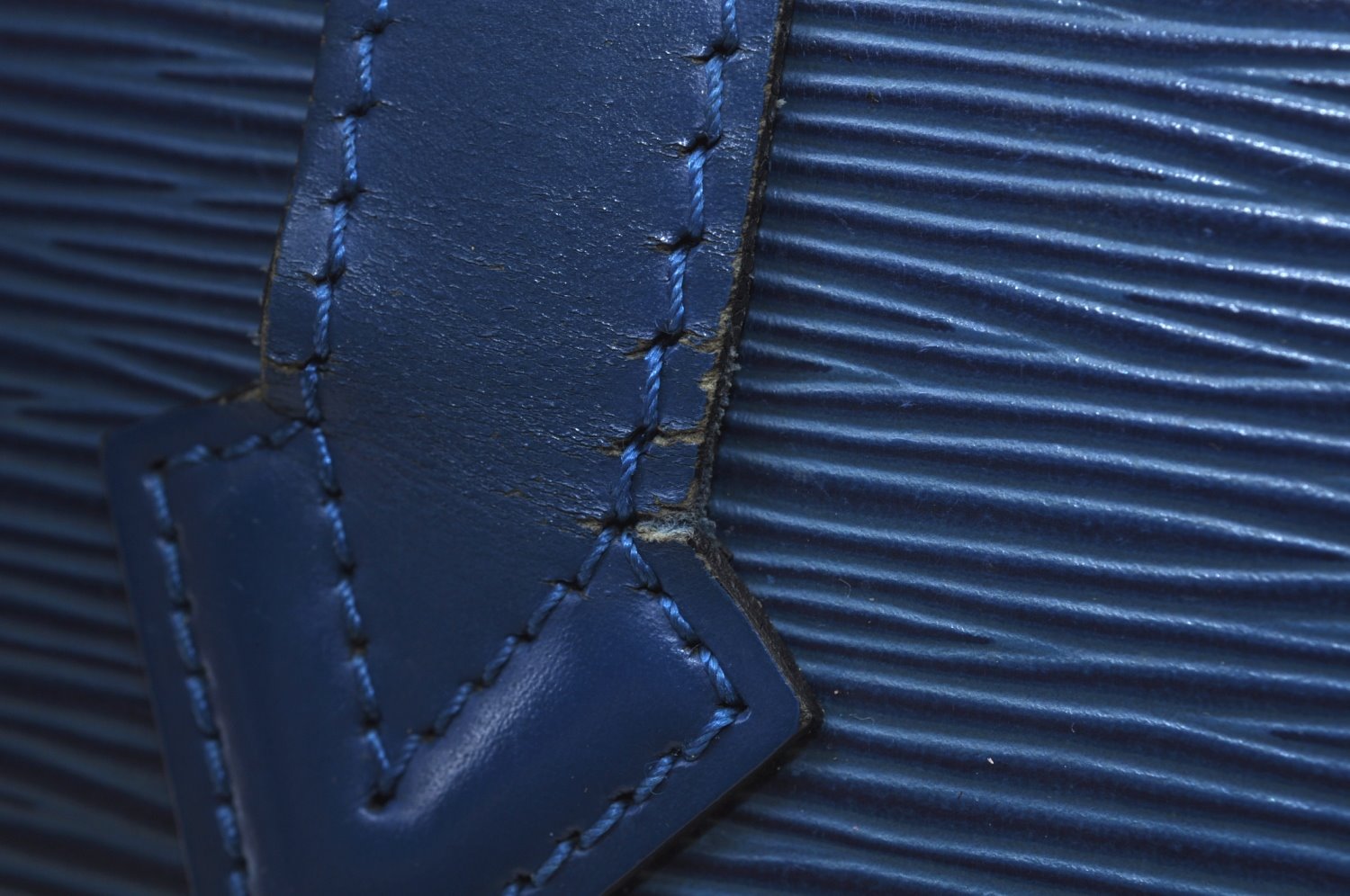 Louis Vuitton Epi Saint Jacques Poignier Long Shoulder Bag Blue M52335 LV L0007