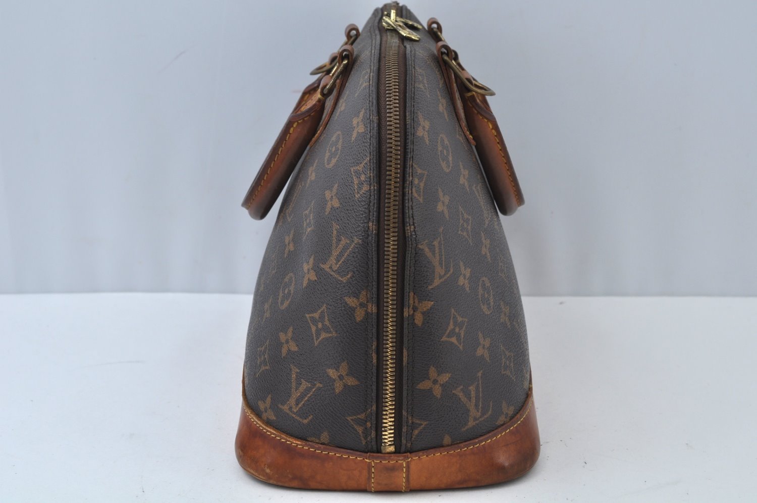 Authentic Louis Vuitton Monogram Alma Hand Bag Purse M51130 LV L0031