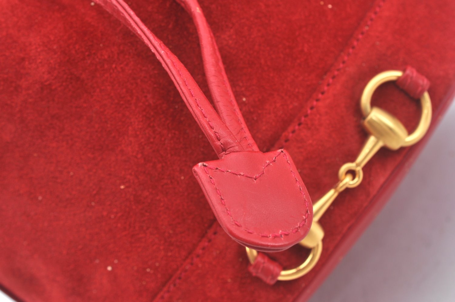 Authentic GUCCI Shoulder Cross Body Bag Suede Leather Red Junk L0046