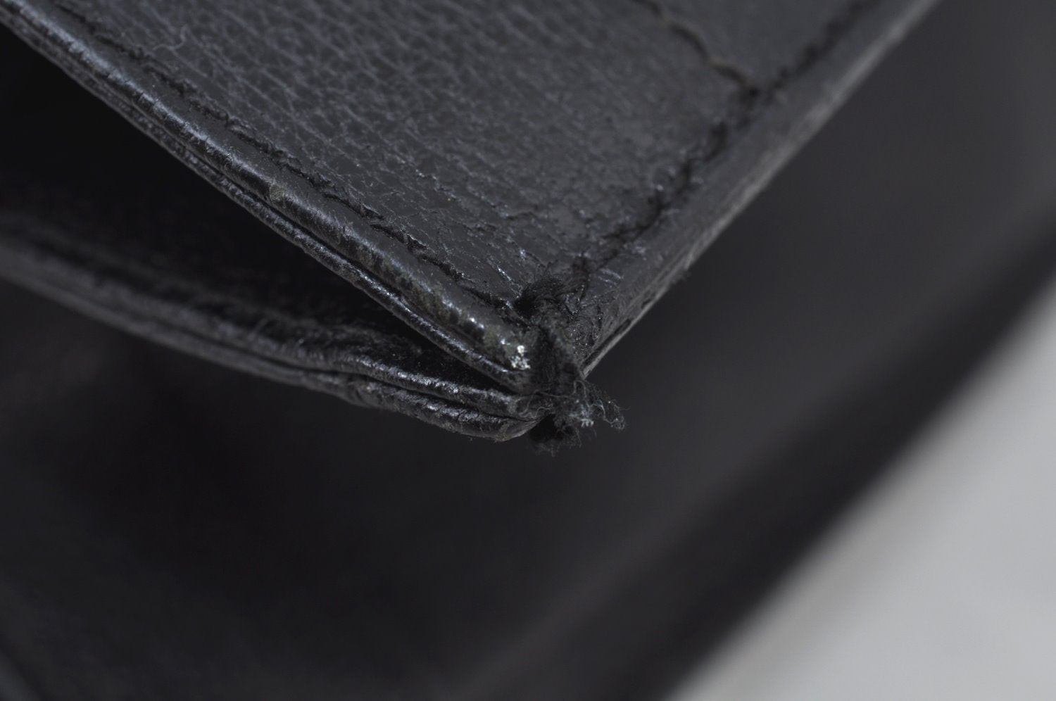 Authentic GUCCI Bamboo Vintage Hand Bag Leather Black Junk L0047