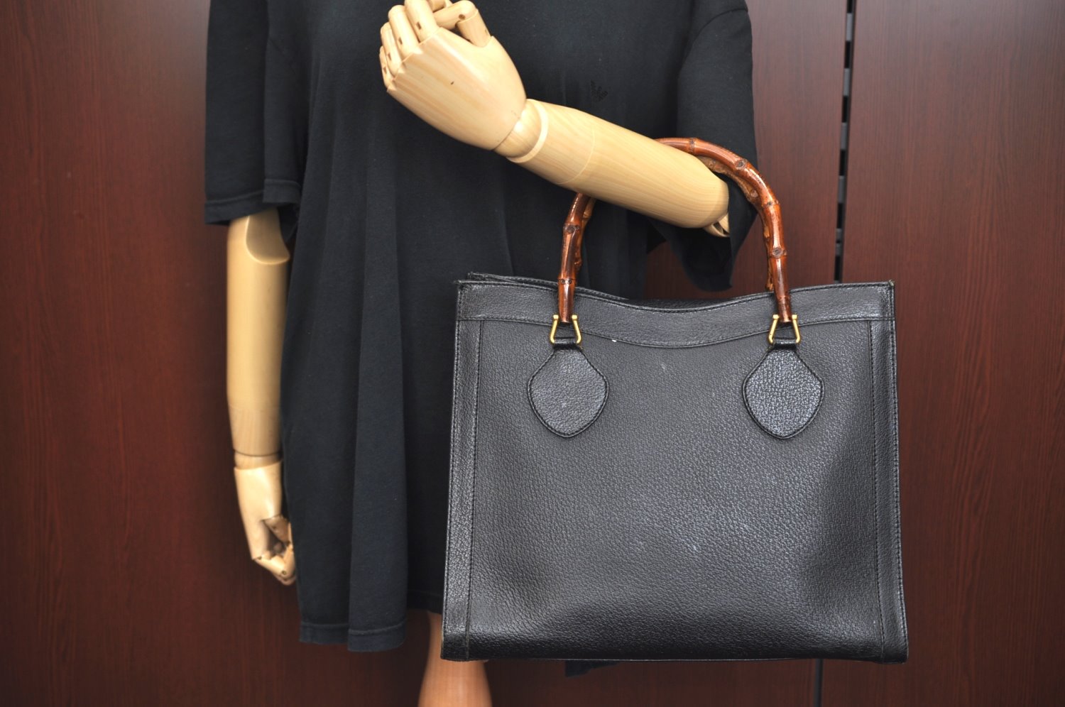 Authentic GUCCI Bamboo Vintage Hand Bag Leather Black Junk L0047