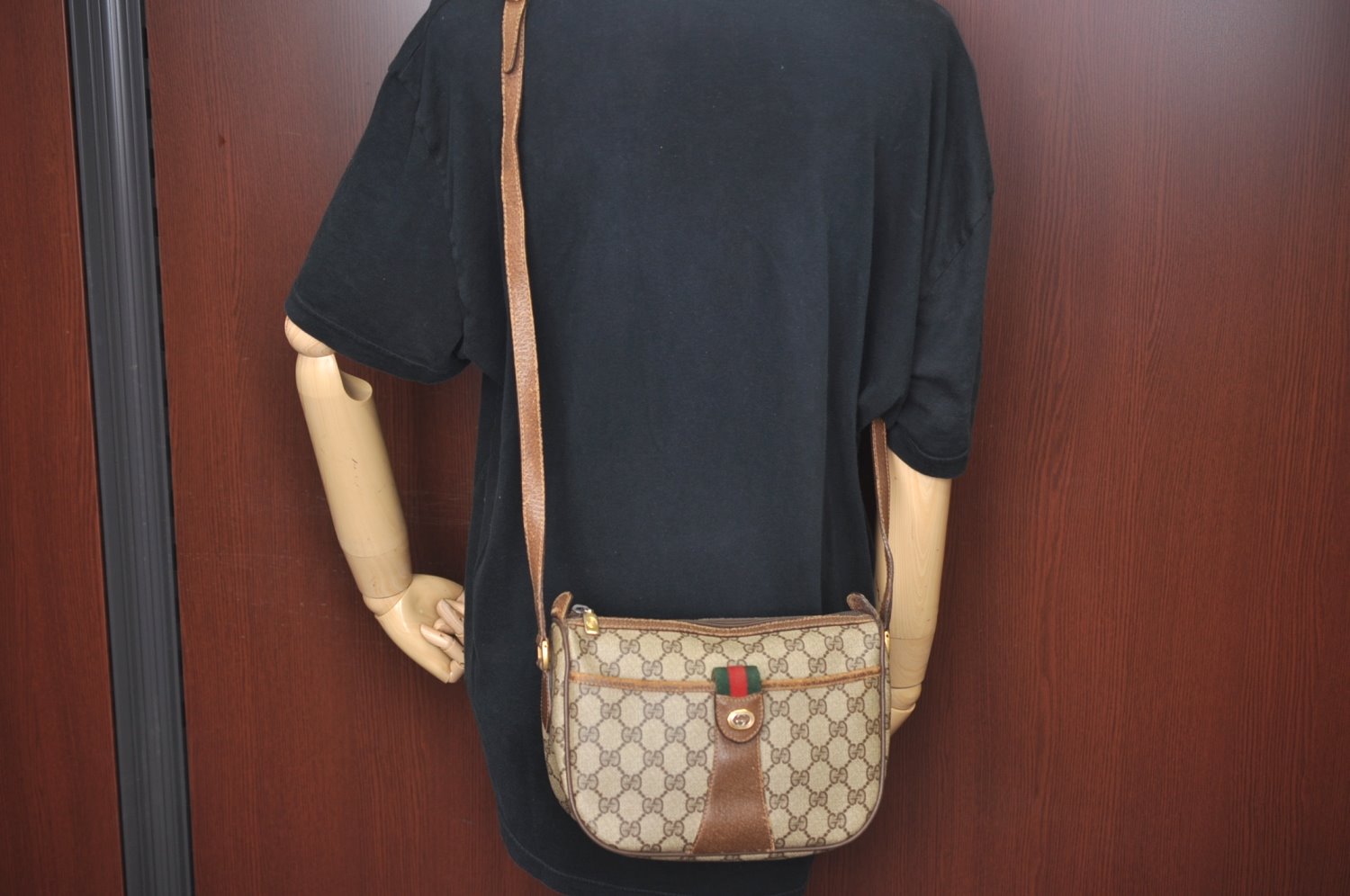 Authentic GUCCI Web Sherry Line Shoulder Cross Bag GG PVC Leather Brown L0074