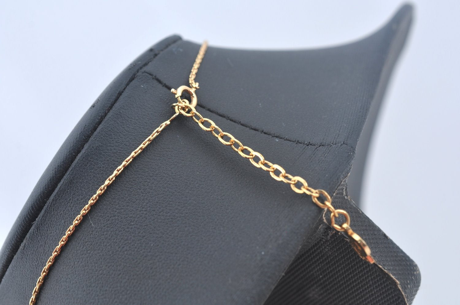 Authentic Christian Dior Gold Tone Chain Pendant Necklace Rhinestone CD L0078