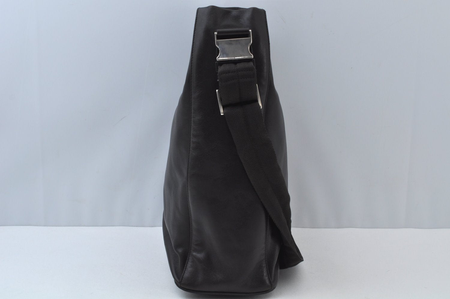 Authentic PRADA Vintage Leather Shoulder Bag Brown L0104