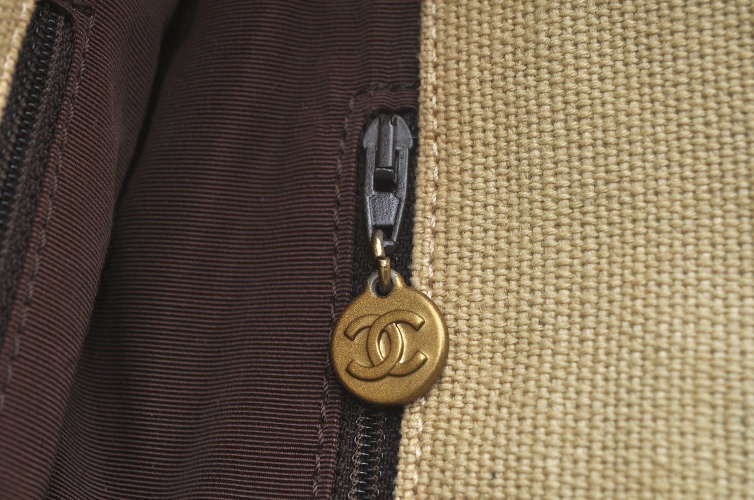 Authentic CHANEL Canvas Pool Shoulder Bag Black CC L0155
