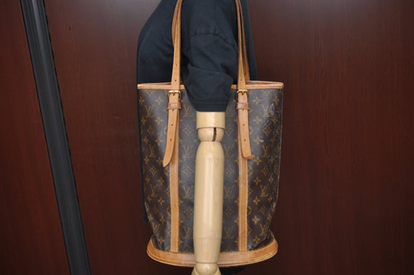 Authentic Louis Vuitton Monogram Bucket GM Shoulder Tote Bag M42236 LV Junk L0156