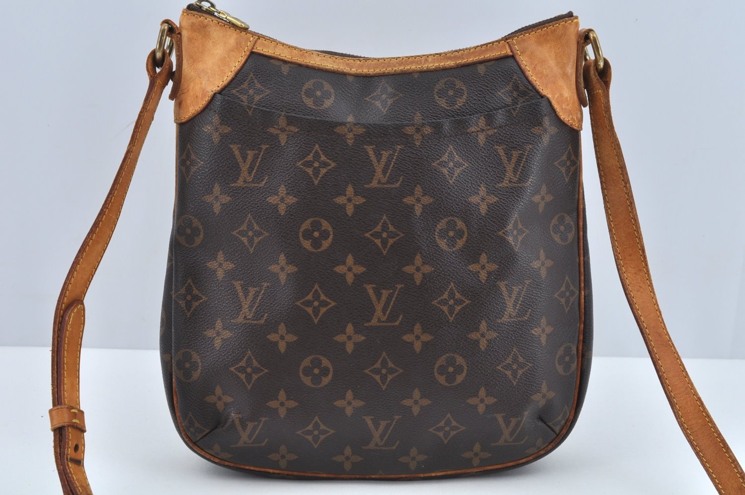 Authentic Louis Vuitton Monogram Odeon PM Shoulder Cross Bag M56390 LV L0157