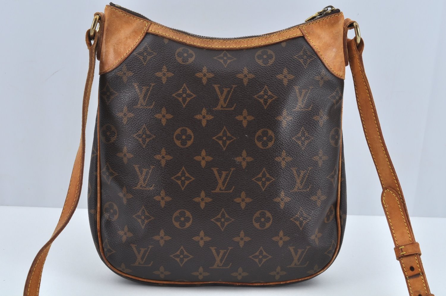 Authentic Louis Vuitton Monogram Odeon PM Shoulder Cross Bag M56390 LV L0157
