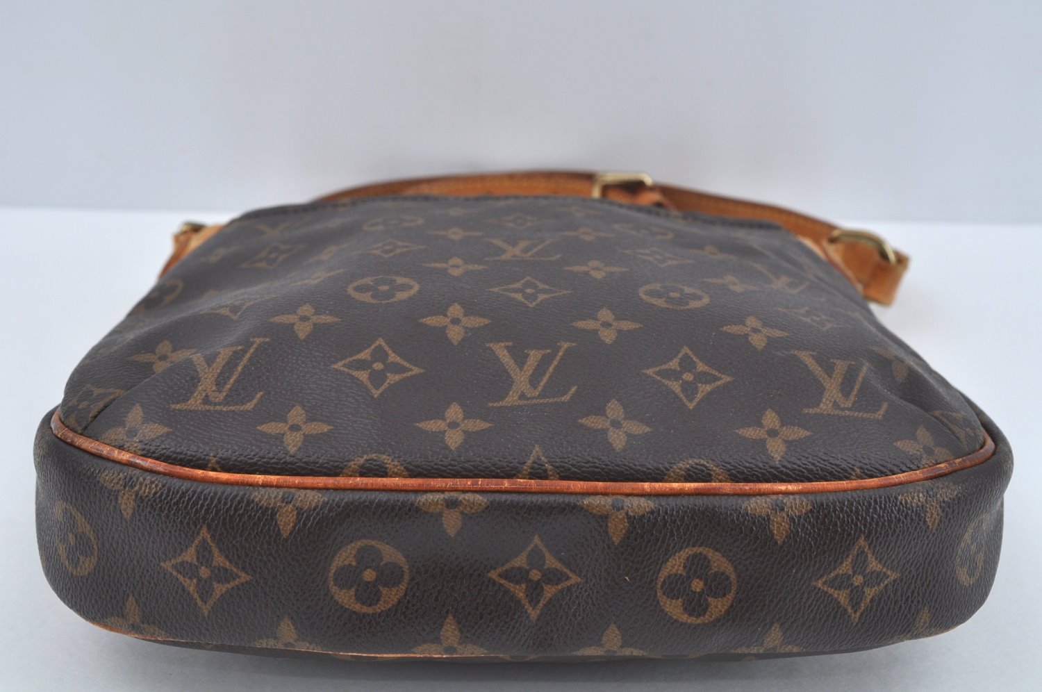 Authentic Louis Vuitton Monogram Odeon PM Shoulder Cross Bag M56390 LV L0157