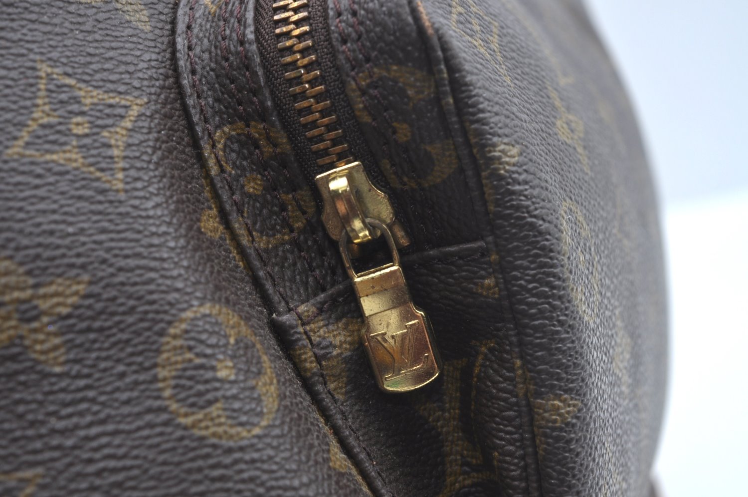 Authentic Louis Vuitton Monogram Montsouris GM Backpack M51135 LV L0159