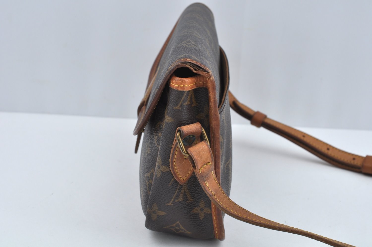 Authentic Louis Vuitton Monogram Gibeciere PM Shoulder Cross Bag M42248 LV L0165