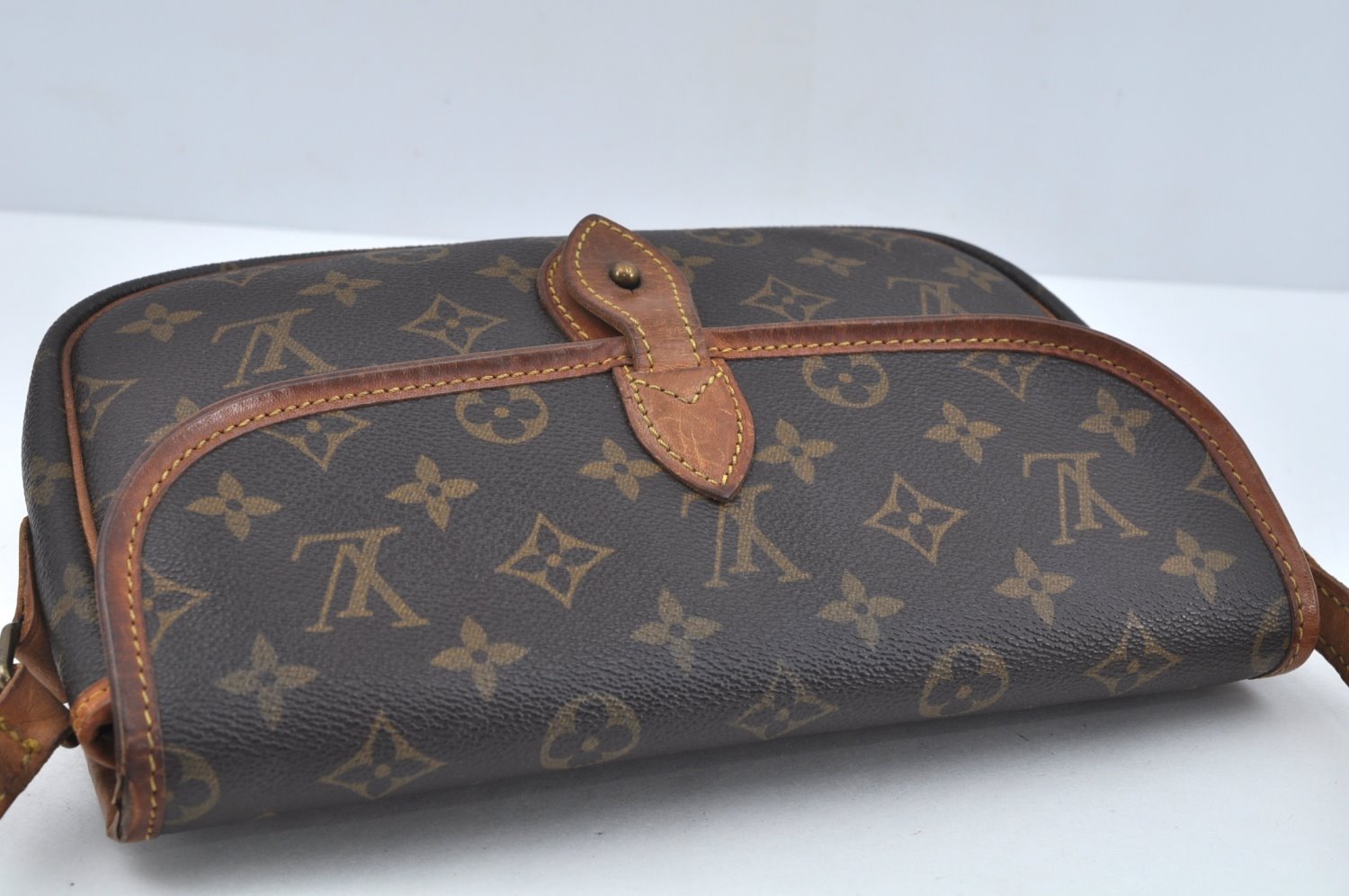 Authentic Louis Vuitton Monogram Gibeciere PM Shoulder Cross Bag M42248 LV L0165