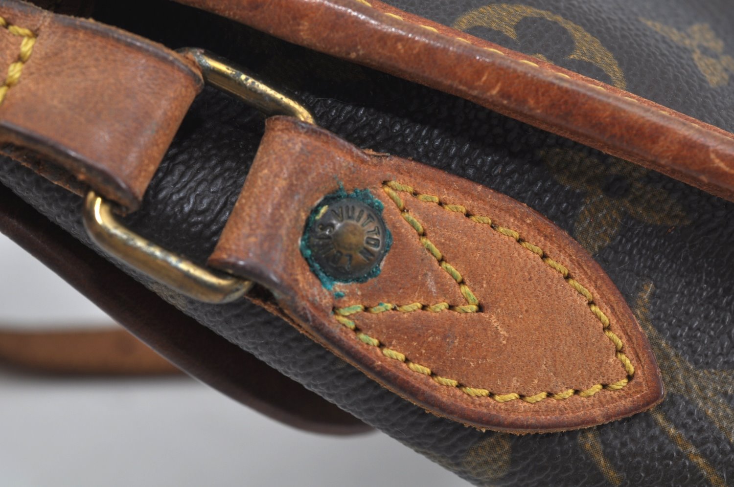 Authentic Louis Vuitton Monogram Gibeciere PM Shoulder Cross Bag M42248 LV L0165