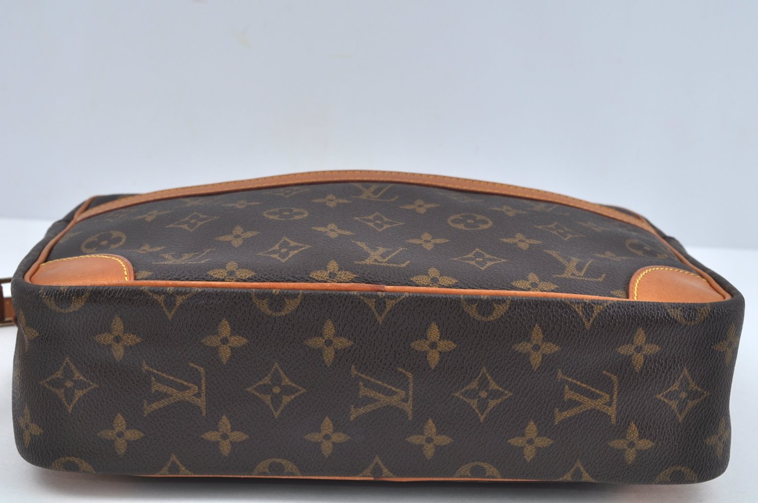 Authentic Louis Vuitton Monogram Trocadero 30 Shoulder Cross Bag M51272 LV L0167