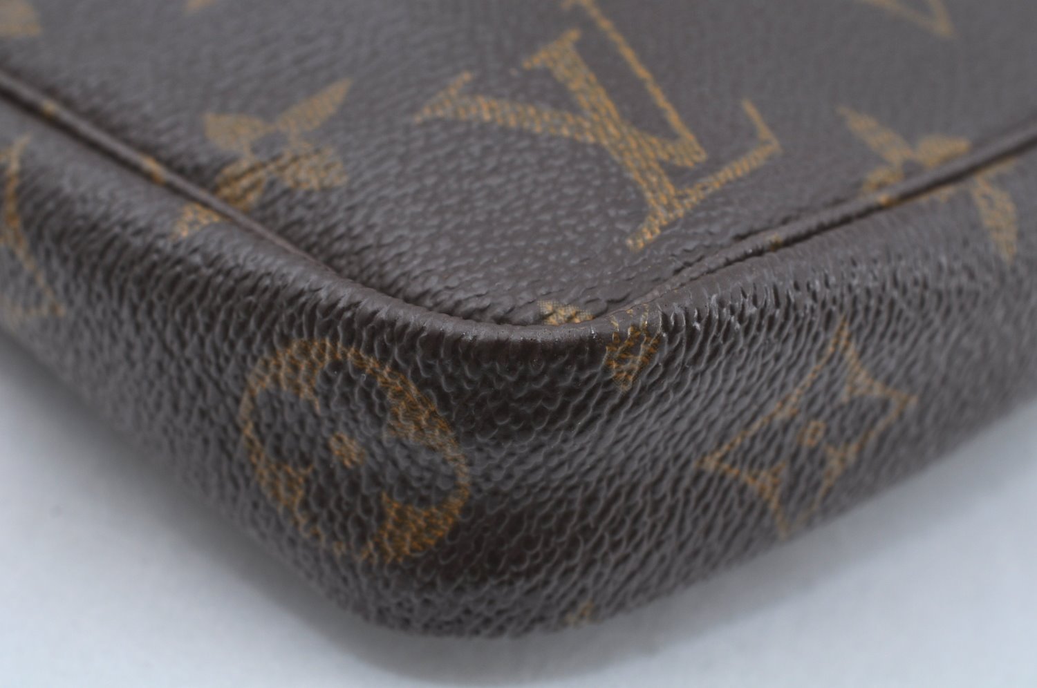 Authentic Louis Vuitton Monogram Pochette Accessoires Pouch M51980 LV L0170