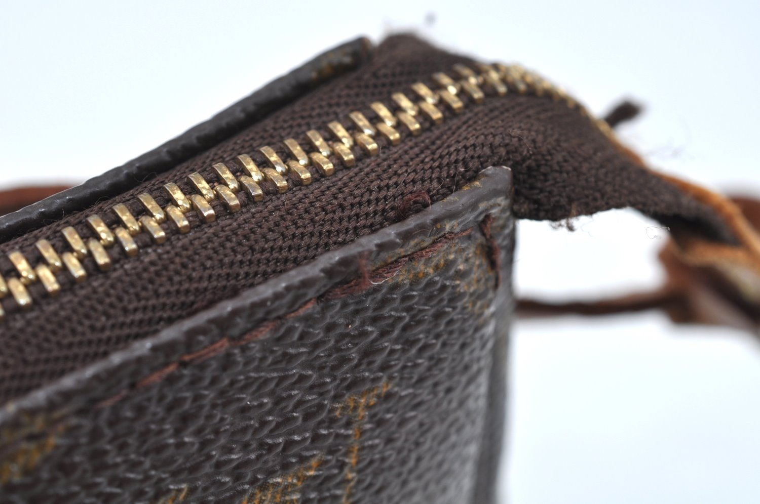 Authentic Louis Vuitton Monogram Pochette Accessoires Pouch M51980 LV L0170