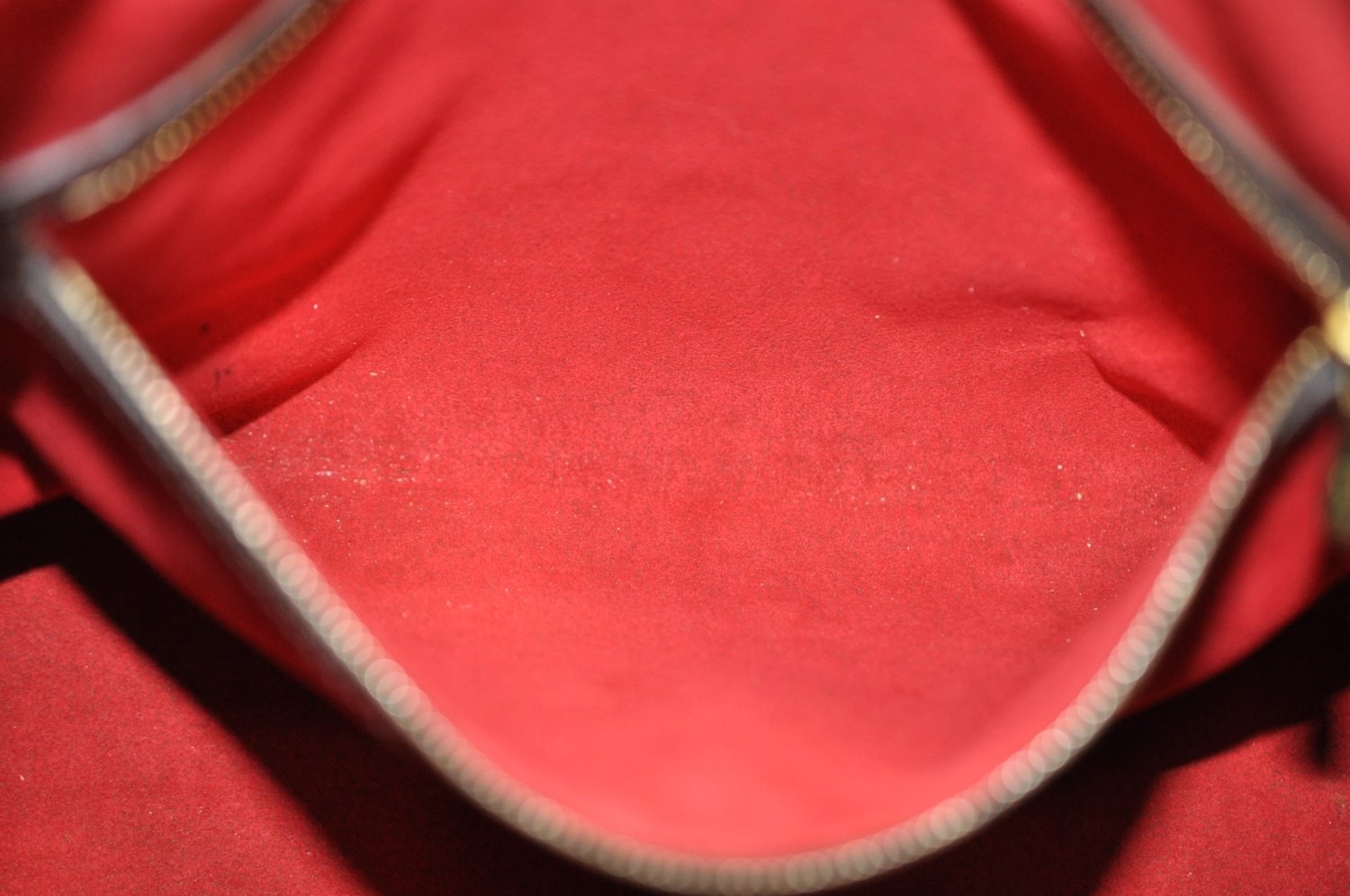 Authentic Louis Vuitton Damier Hampstead MM Shoulder Tote Bag N51204 LV L0174