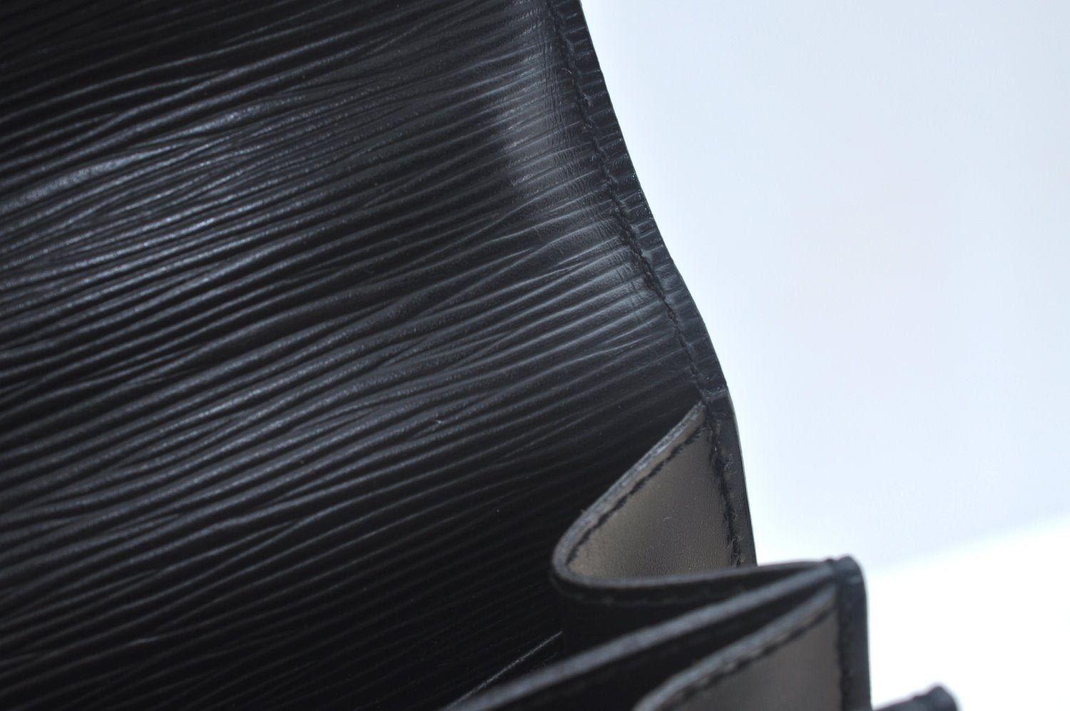 Authentic Louis Vuitton Epi Serviette Fermoir Briefcase M54352 Black LV L0185