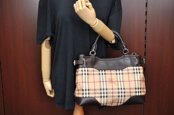 Authentic BURBERRY Vintage Nova Check PVC Leather Hand Bag Beige L0192