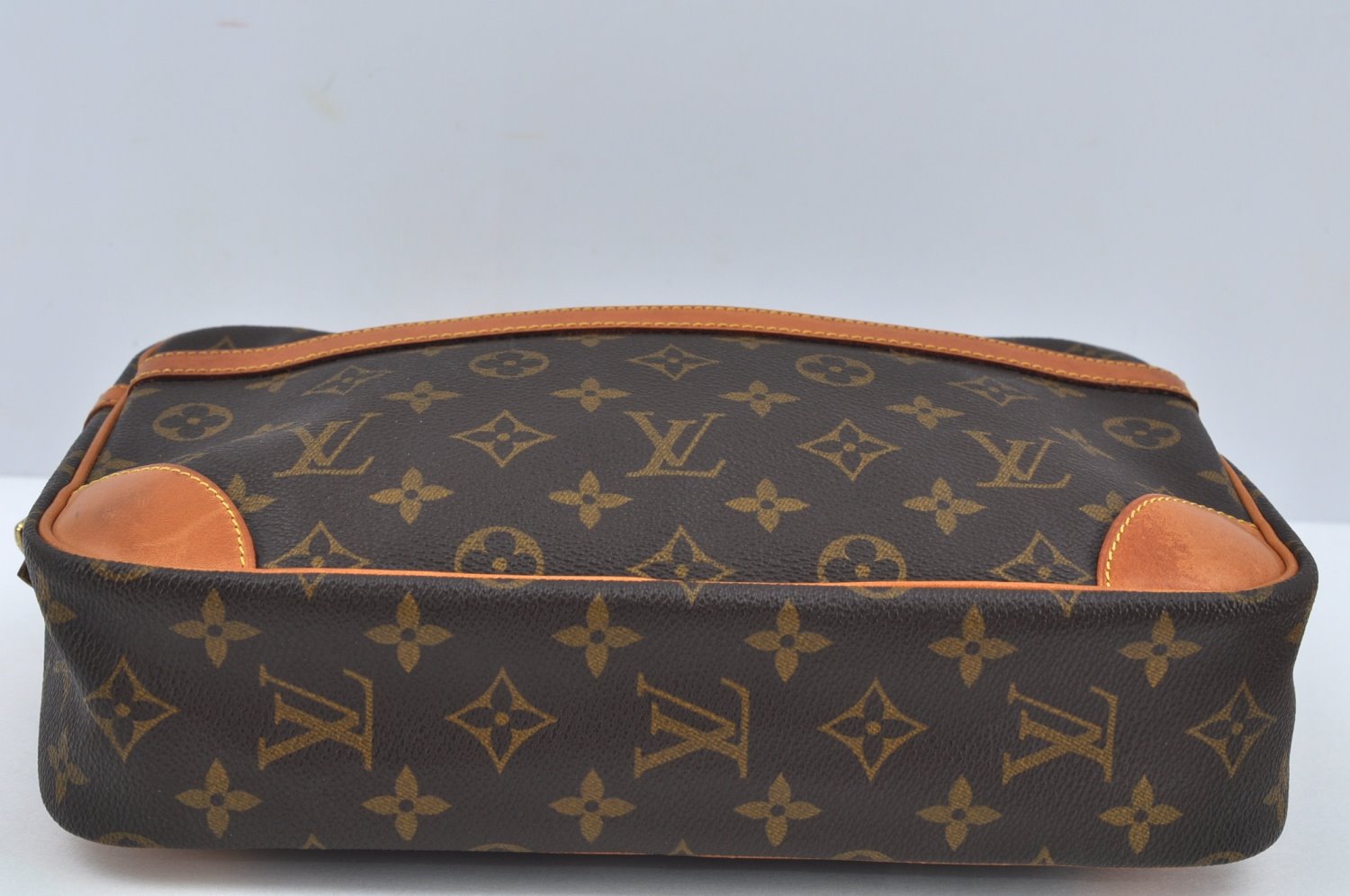 Authentic Louis Vuitton Monogram Compiegne 28 Clutch Hand Bag M51845 LV L0200