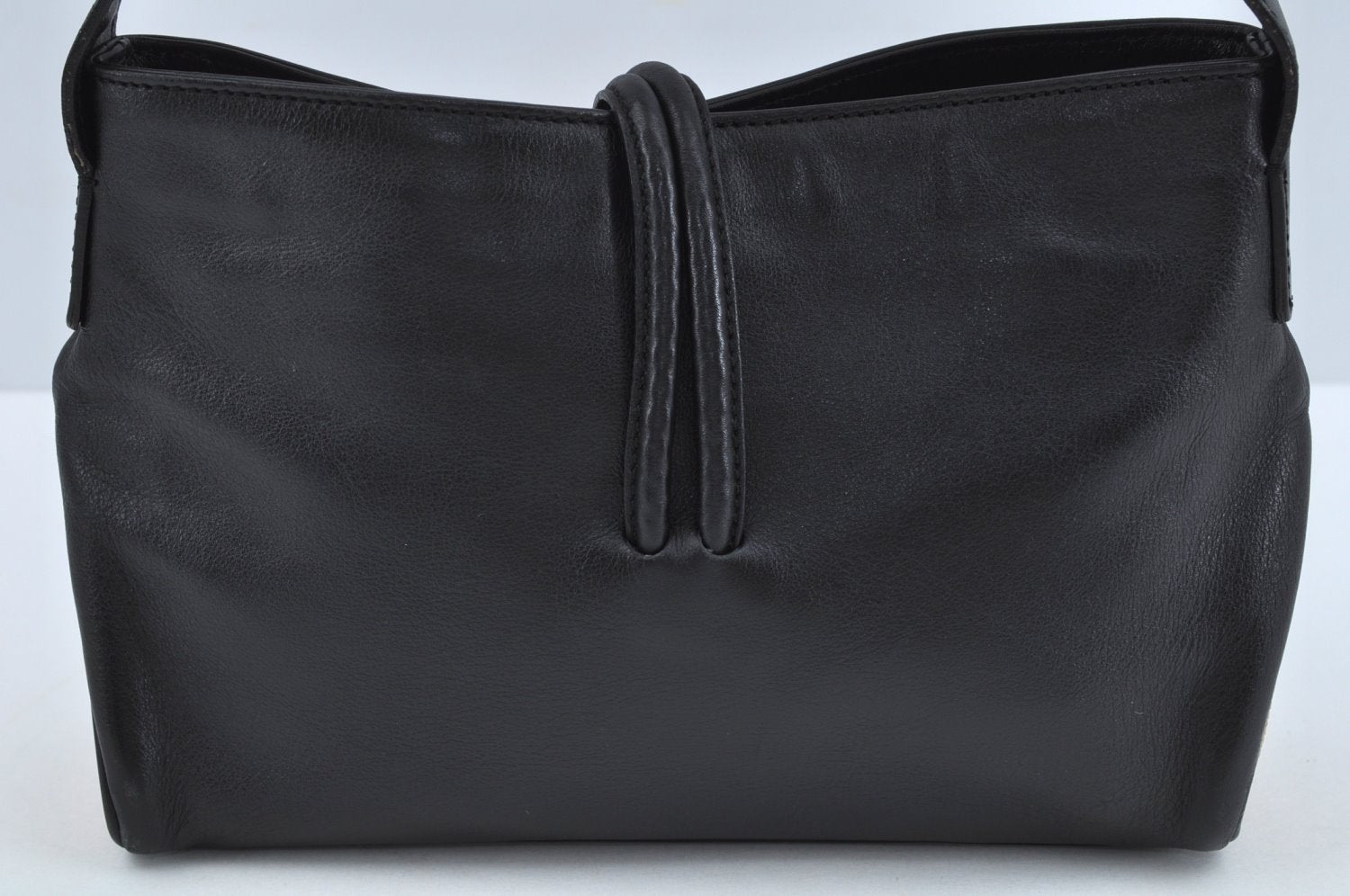 Authentic BURBERRY Vintage Leather Shoulder Hand Bag Purse Black L0209