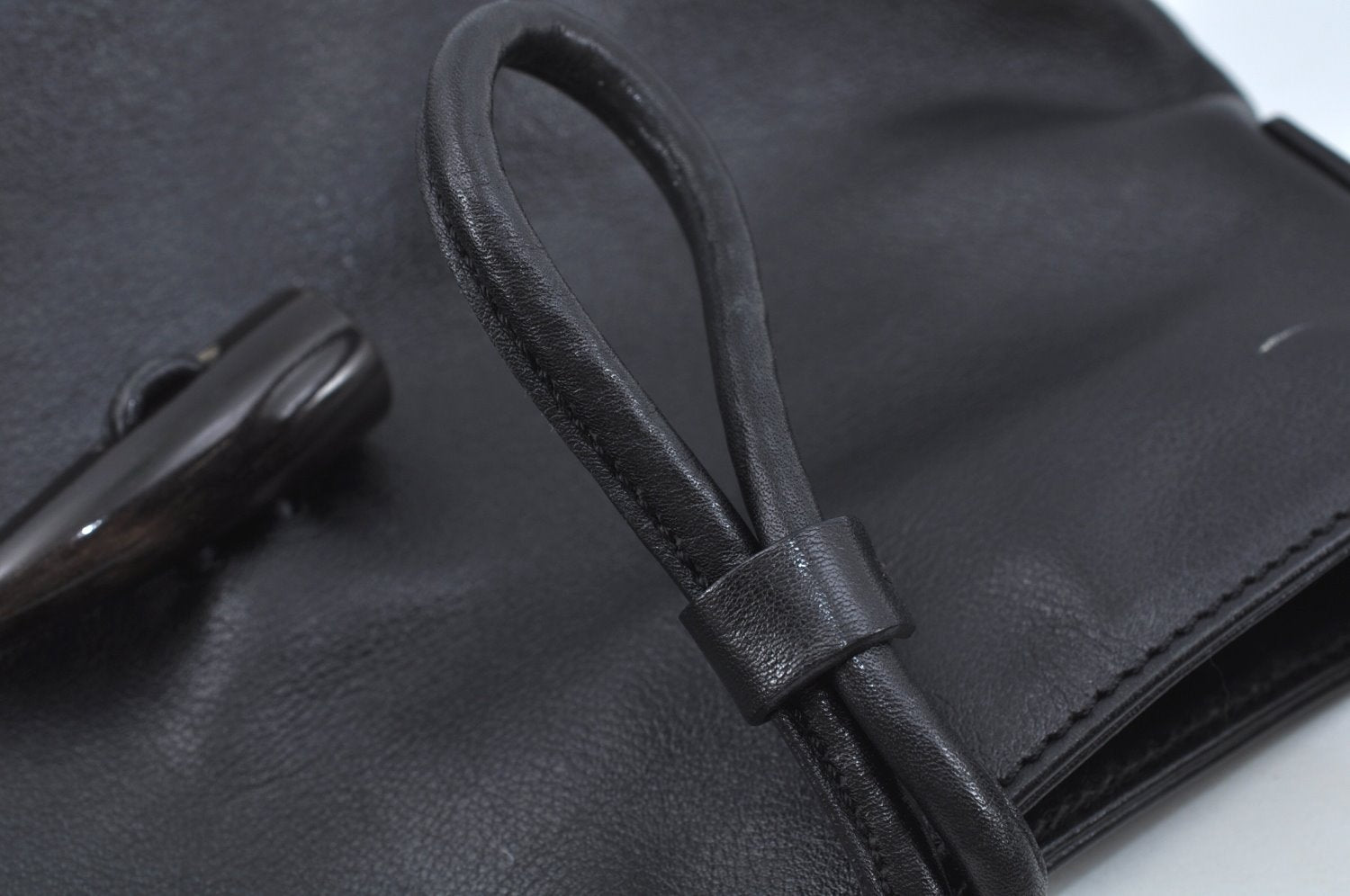 Authentic BURBERRY Vintage Leather Shoulder Hand Bag Purse Black L0209