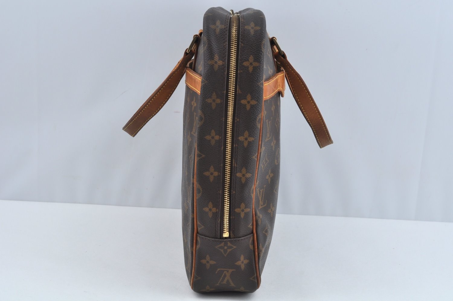 Authentic Louis Vuitton Monogram Porte Documents Pegase M53343 Briefcase L0220