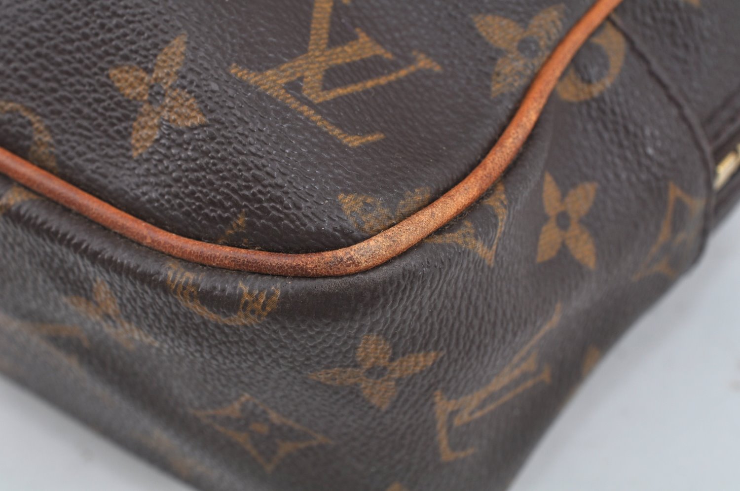 Authentic Louis Vuitton Monogram Porte Documents Pegase M53343 Briefcase L0220