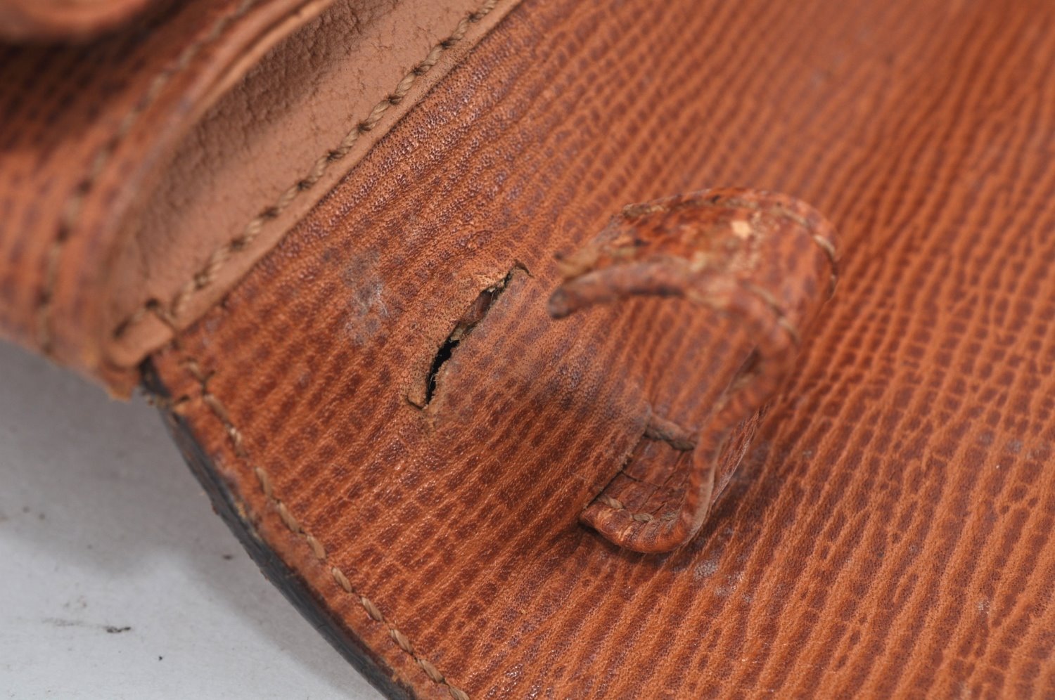 Authentic CELINE Shoulder Bag Purse Leather Brown Junk L0227