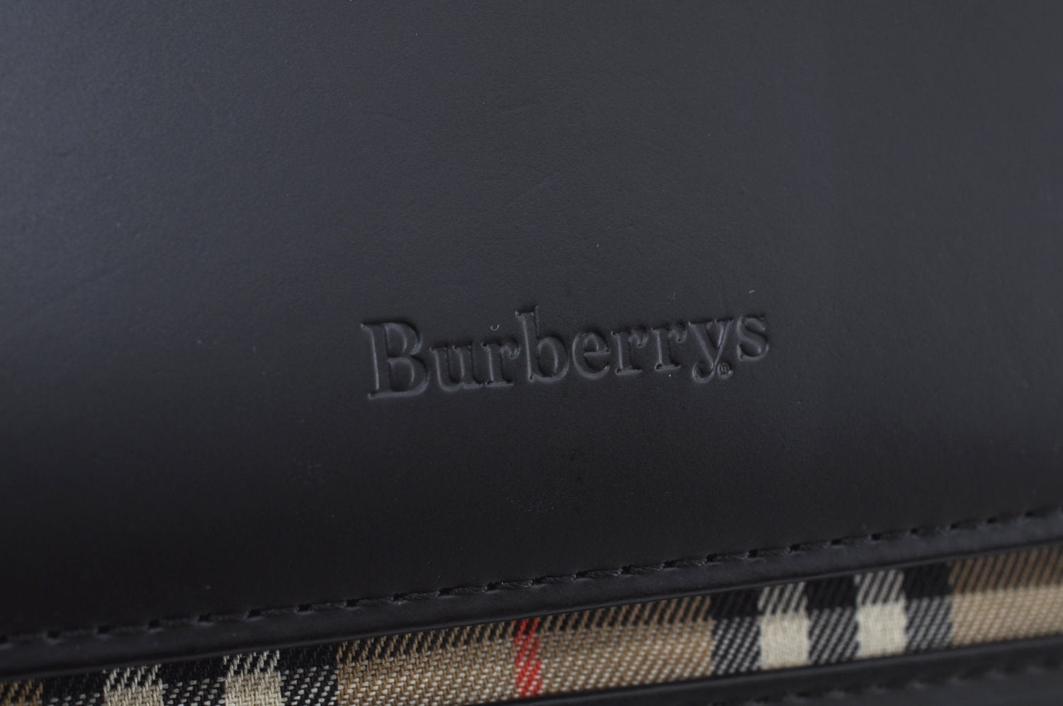 Authentic Burberrys Vintage Leather Shoulder Bag Purse Black L0232