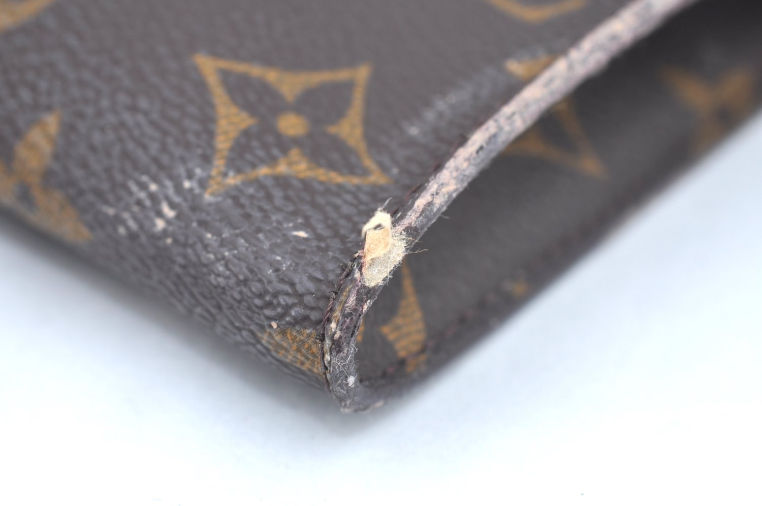 Authentic Louis Vuitton Monogram Pouch For Bucket GM LV L0237