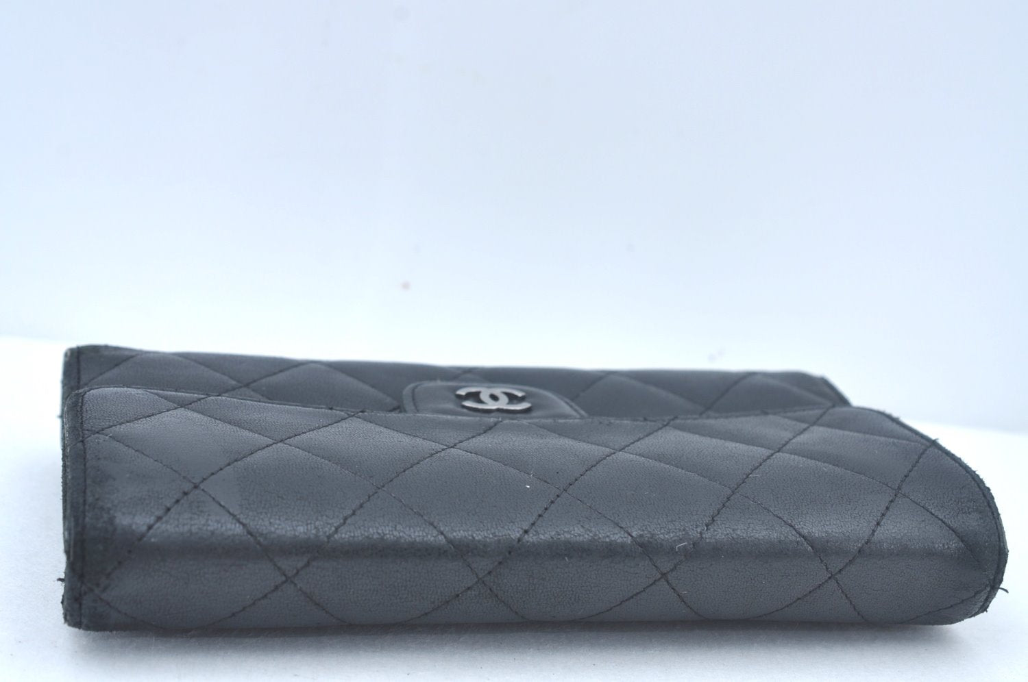 Authentic CHANEL Calf Skin Long Wallet Purse Black CC Logo Box L0240
