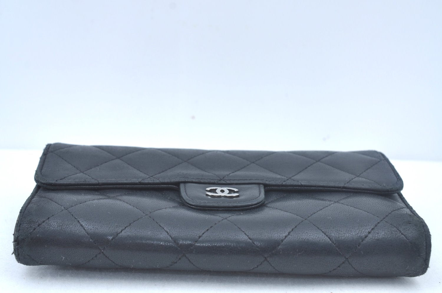 Authentic CHANEL Calf Skin Long Wallet Purse Black CC Logo Box L0240