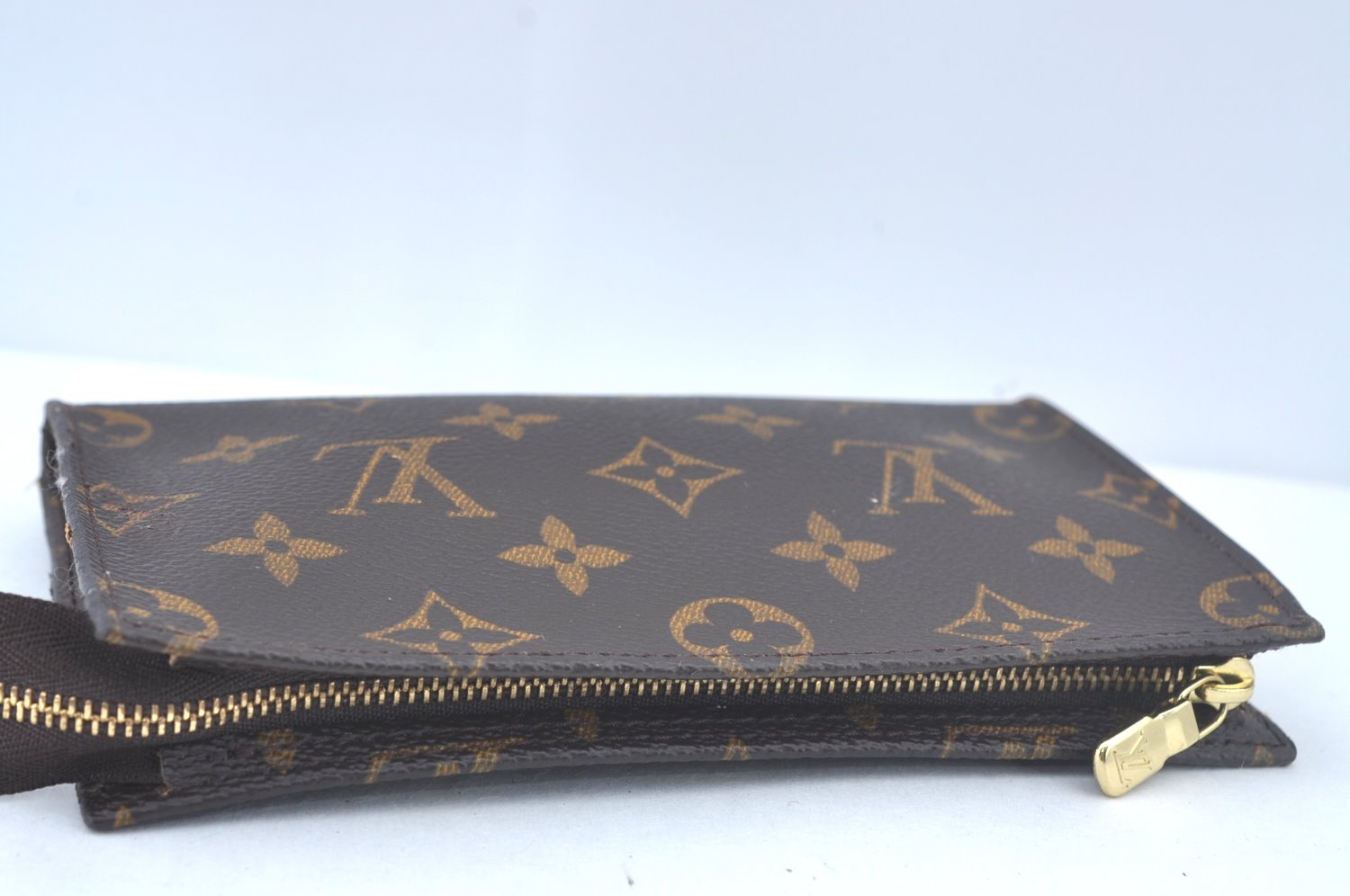 Authentic Louis Vuitton Monogram Pouch For Bucket PM LV L0242