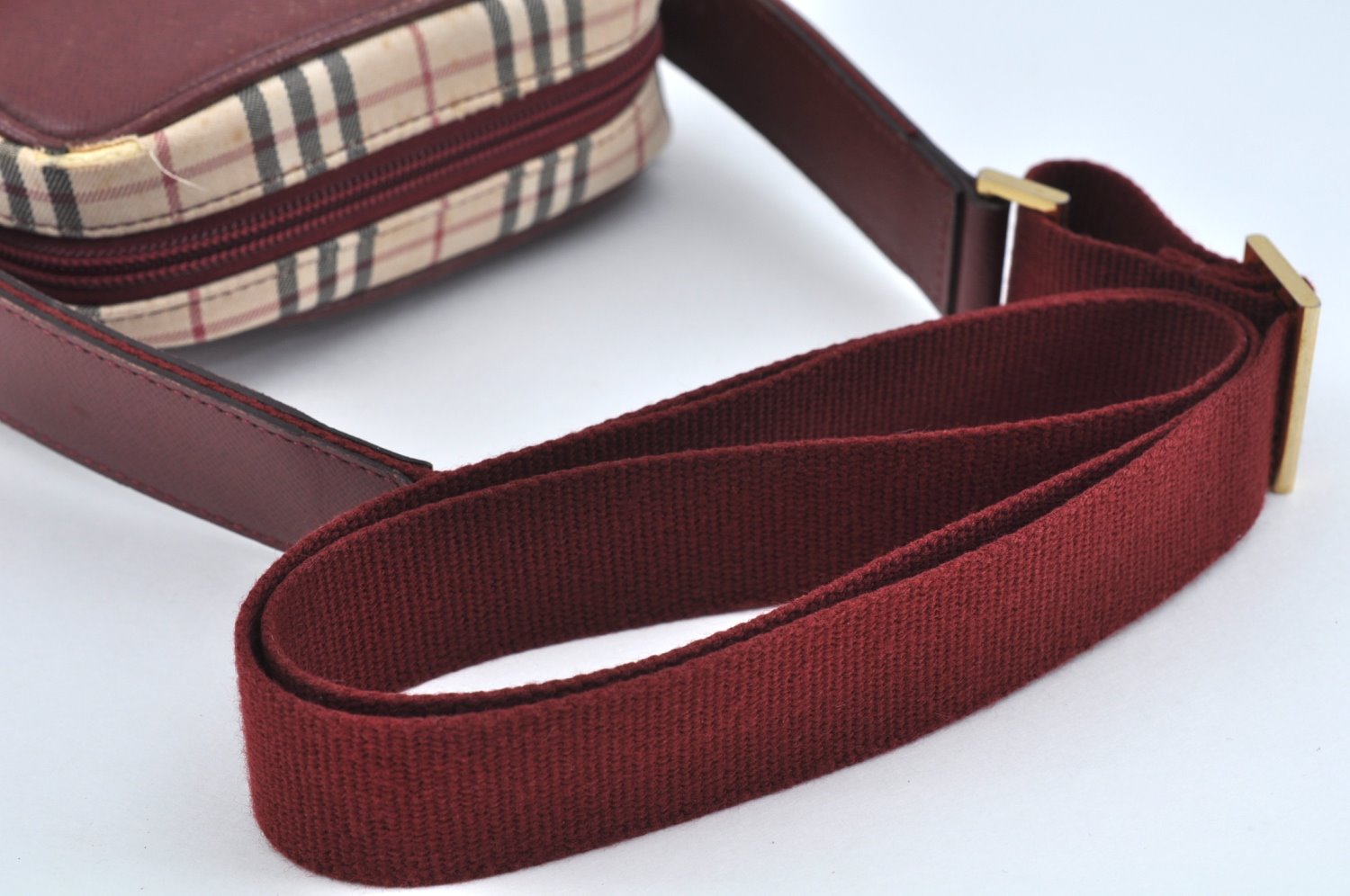 Authentic BURBERRY Nova Check Shoulder Cross Body Bag Canvas Beige Red L0255