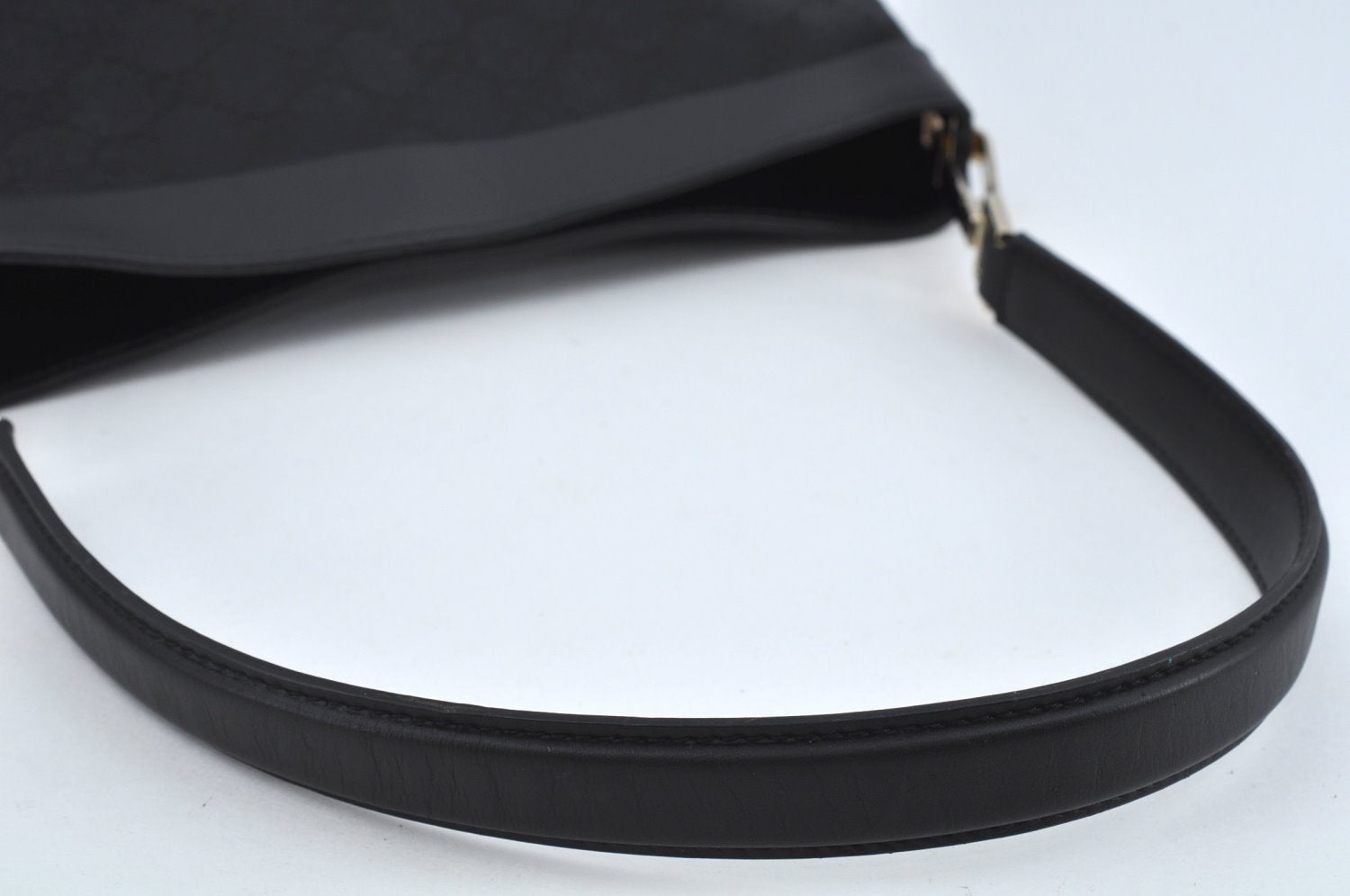 Authentic GUCCI Shoulder Bag GG Canvas Leather Black L0260