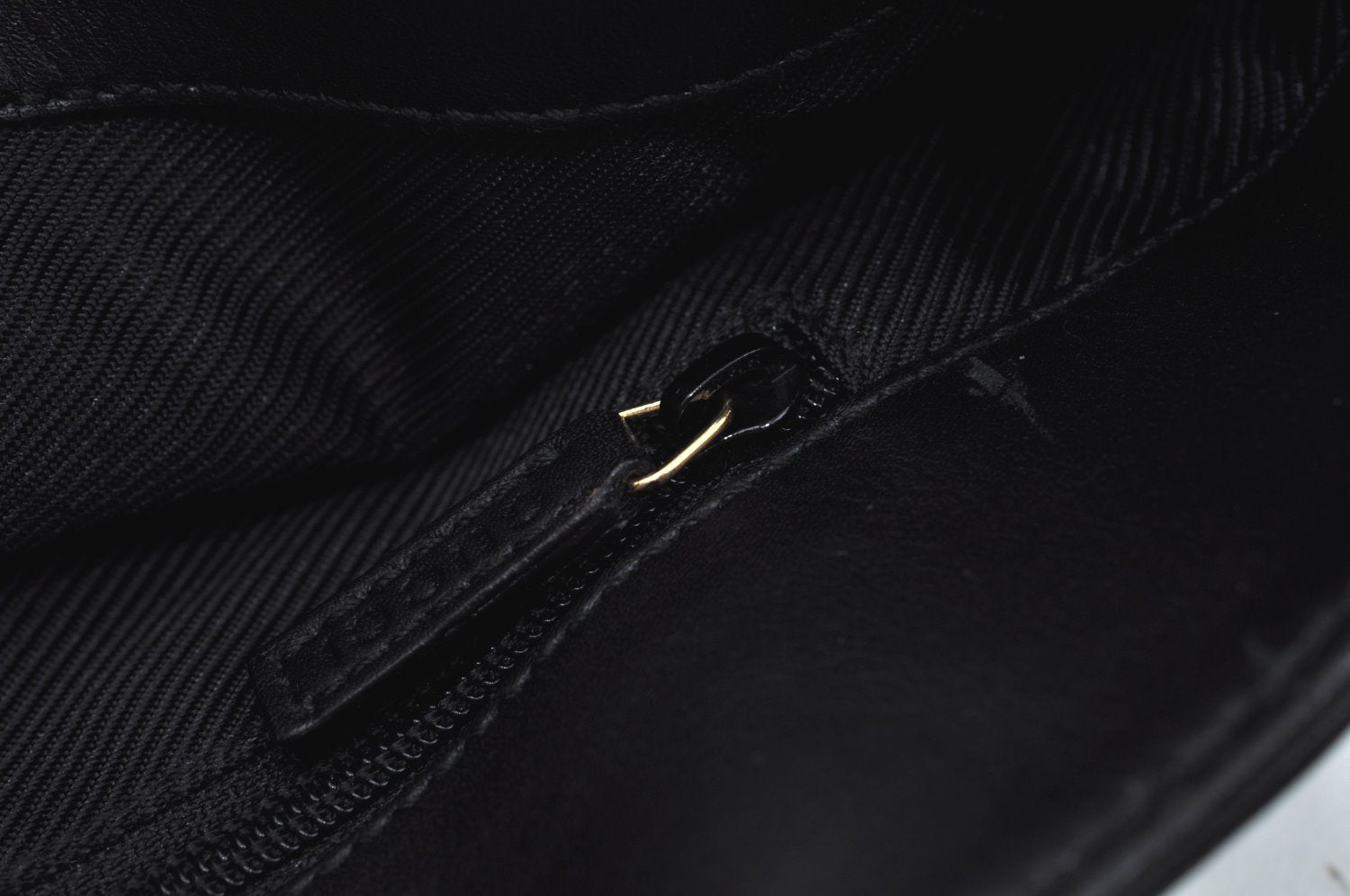 Authentic GUCCI Shoulder Bag GG Canvas Leather Black L0260