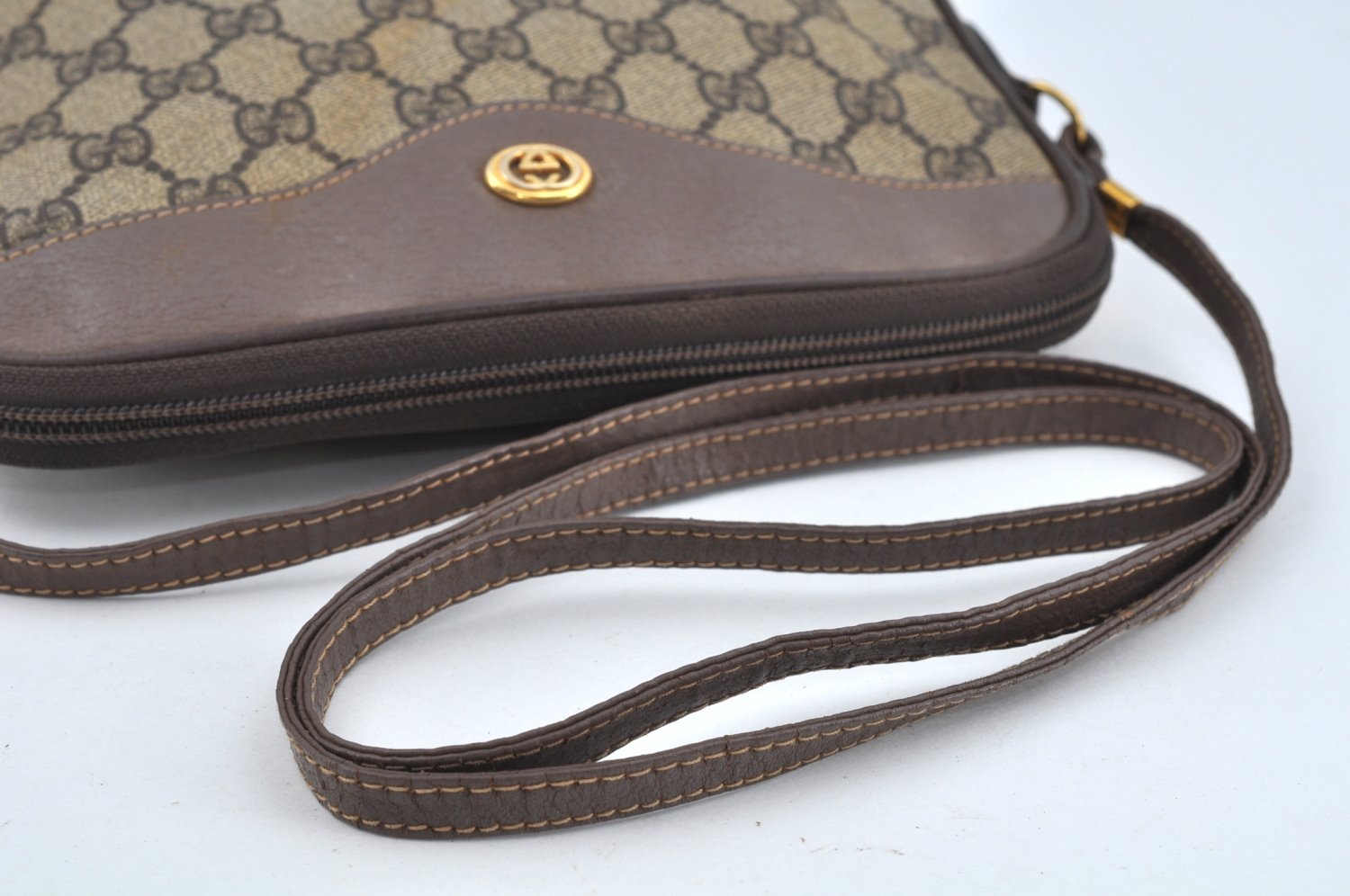 Authentic GUCCI GG Shoulder Cross Body Bag PVC Leather Brown L0265