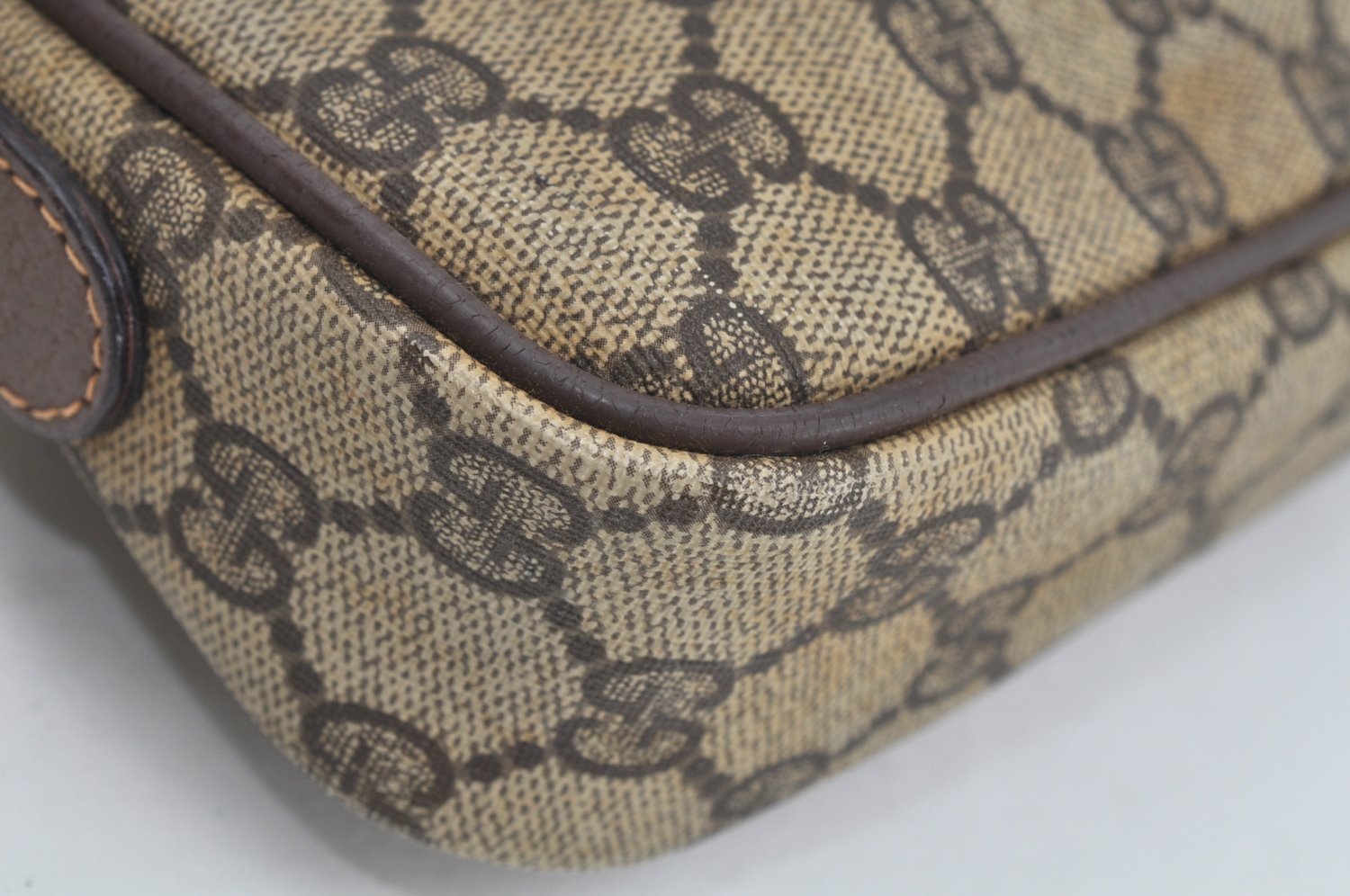 Authentic GUCCI GG Shoulder Cross Body Bag PVC Leather Brown L0265